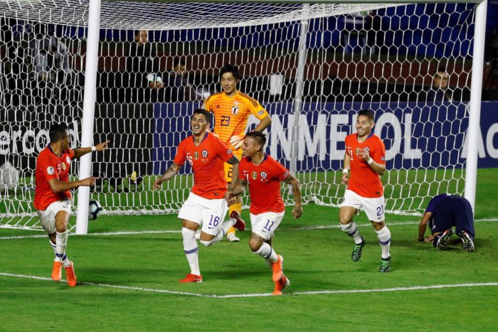 Chile muestra su oficio para golear 4-0 a un joven seleccionado japonés