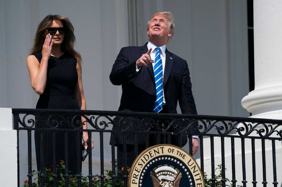 ECLIPSE SOLAR DESDE LA CASA BLANCA