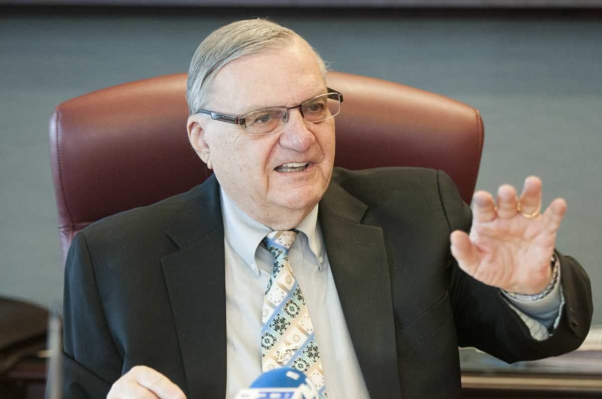 ARPAIO ASEGURA QUE NO ES ´´RACISTA´´ Y TIENE BUENA RELACIÓN CON LOS LATINOS