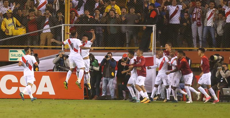 Eliminatorias: Perú doblega a Bolivia y sueña con el Mundial