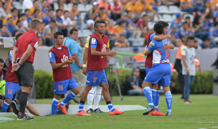 Santa Tecla y el FAS mandan en el Apertura de El Salvador