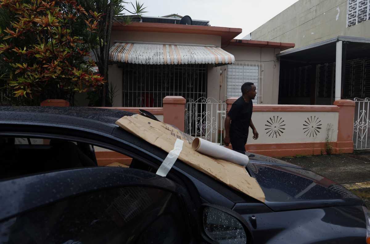 Puerto Rico se prepara para llegada huracán Irma mientras siguen desalojos