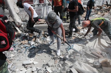 Al menos 47 muertos en el central Estado de México por el terremoto