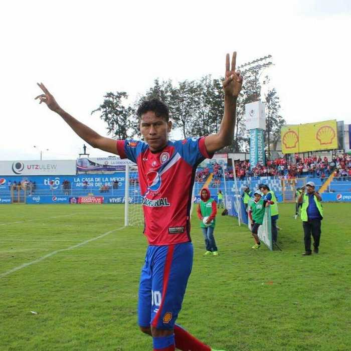 Guatemala: Comunicaciones y Xelajú se despachan a su gusto