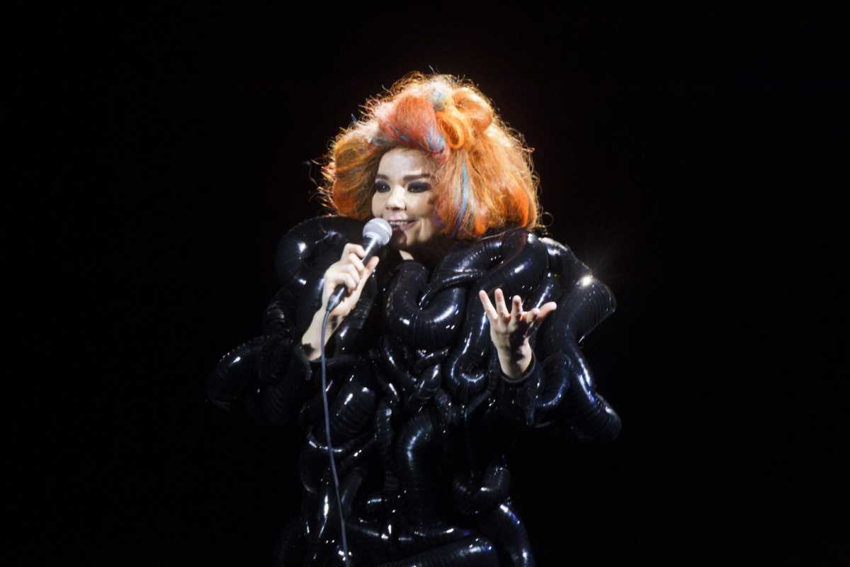 Bjork en el Festival Roskilde 2012