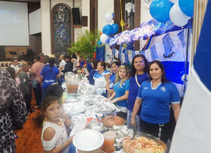 Nazareno Nueva Vida celebra la 'Noche Internacional' llena de sabor