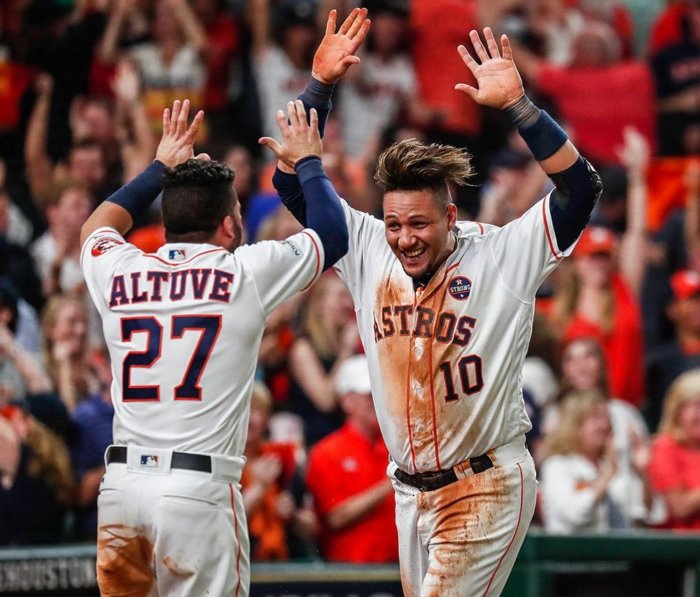 Astros pasan a la Serie Mundial tras blanquear a Yankees