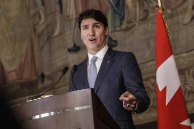 EL PRIMER MINISTRO CANADIENSE VISITA ITALIA