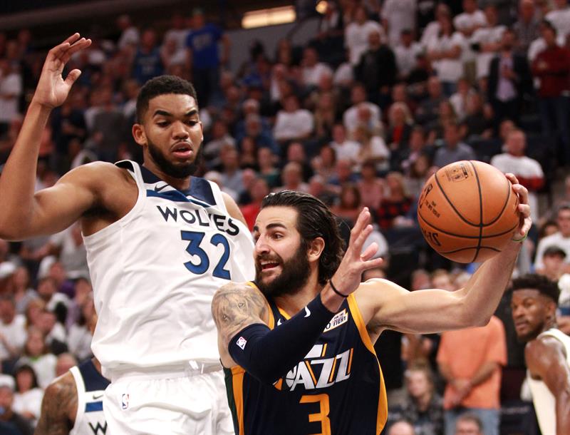 Timberwolves llegan a cuatro triunfos seguidos y Warriors a tres