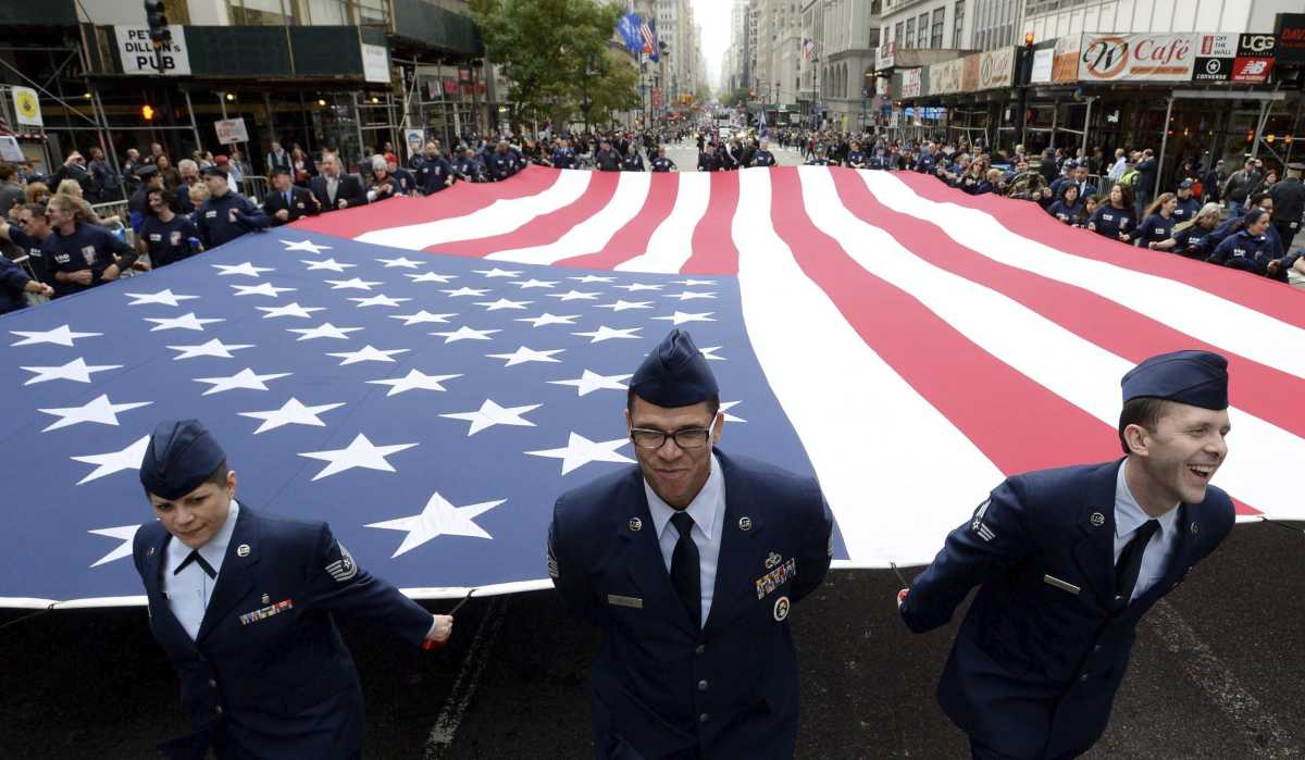 DESFILE CON MOTIVO DEL DÍA DE LOS VETERANOS EN NUEVA YORK
