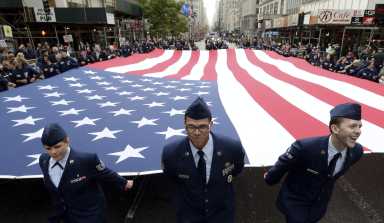 DESFILE CON MOTIVO DEL DÍA DE LOS VETERANOS EN NUEVA YORK