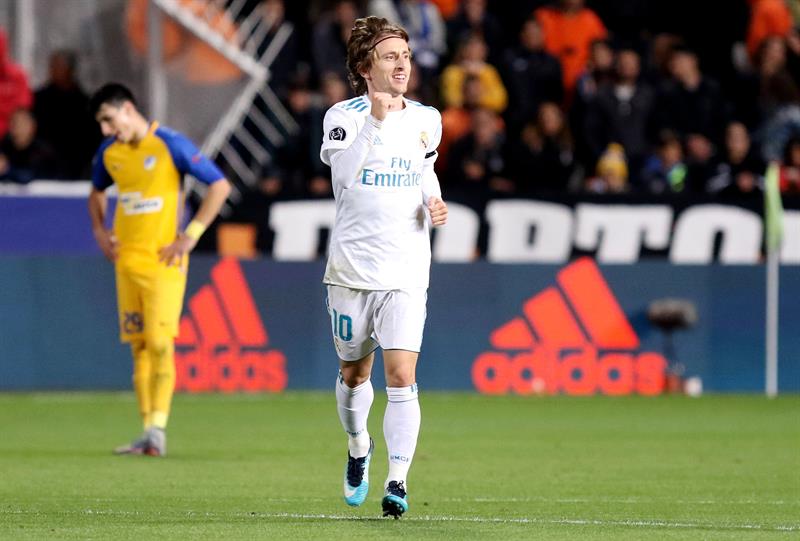 Real Madrid golea al APOEL y pasa a 8vos de Champions
