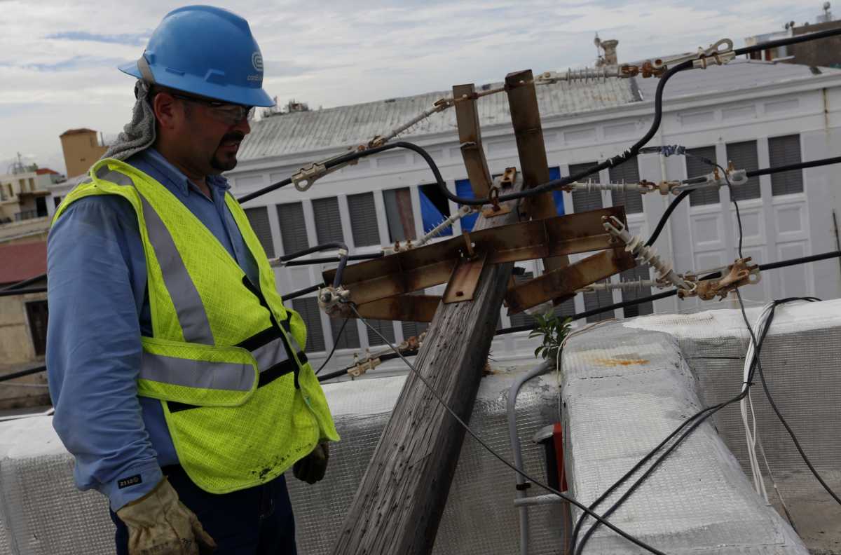 Una nueva avería reduce la generación de electricidad en P.Rico tras huracán