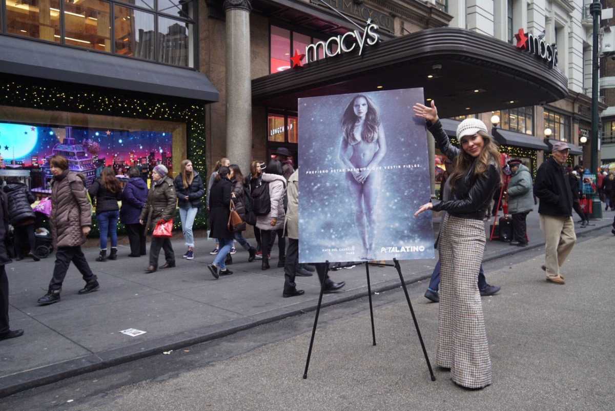 La actriz mexicana Kate del Castillo se desnuda en defensa de los animales