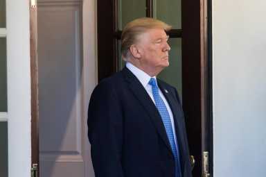 Trump, un año de retórica antiinmigrante que ha chocado con la realidad