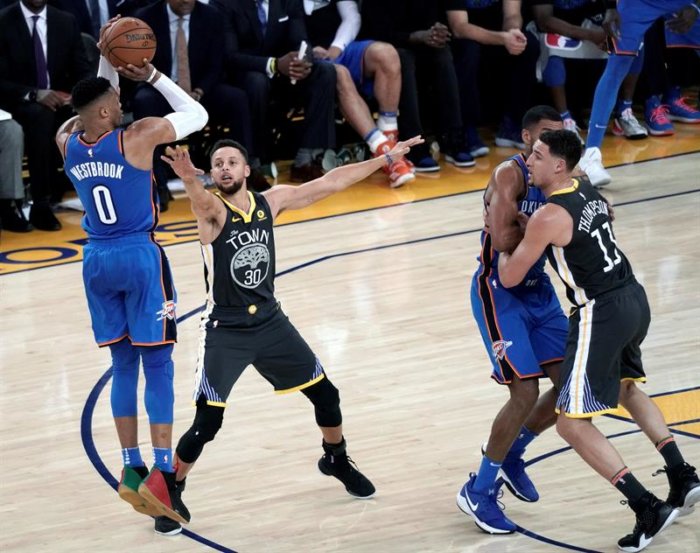 Venganza de los Thunder ante los Warriors