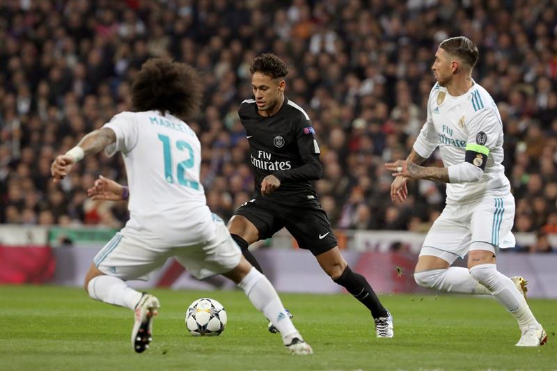 Neymar se exhibe pero Cristiano pone los goles y firma historia
