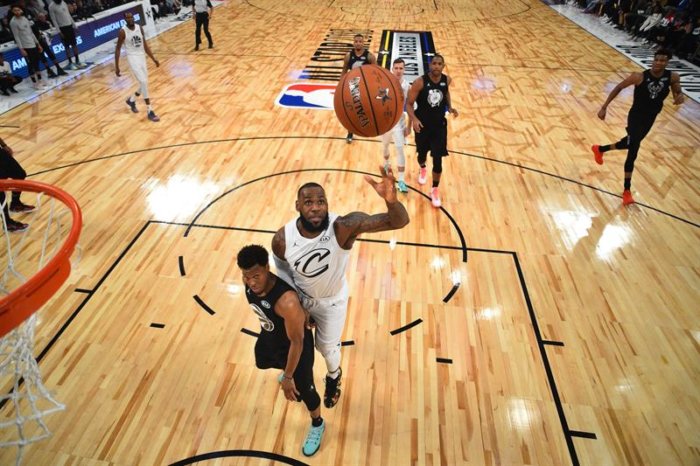 LeBron se corona en un Juego de las Estrellas de mayor intensidad