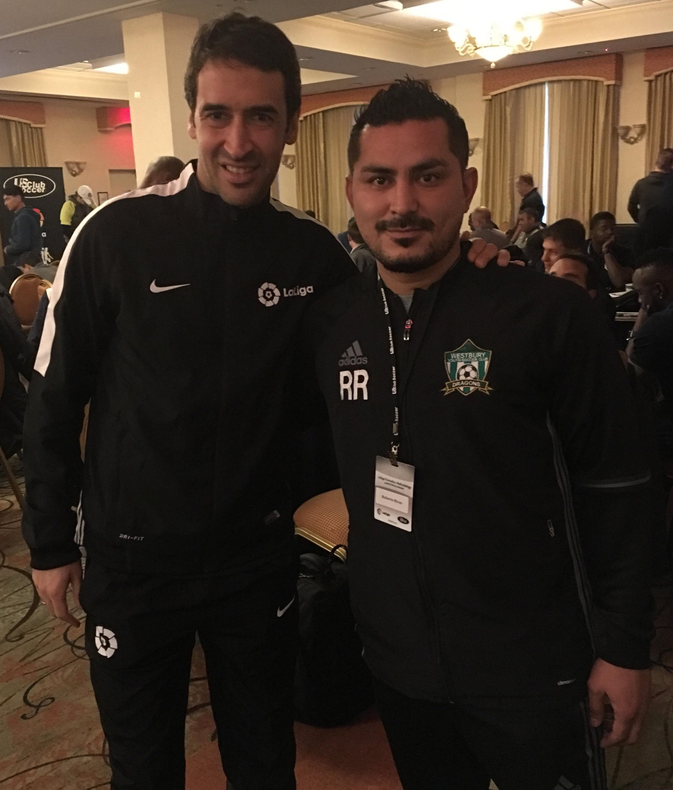 Entrenador de fútbol beneficiario de DACA enfrenta 'el partido de su vida' contra la deportación