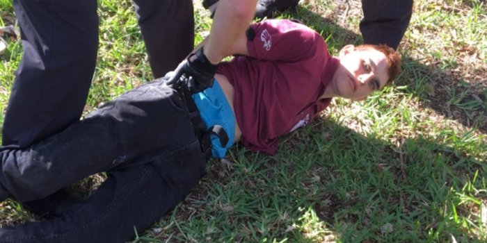 Prisión sin fianza para autor de tiroteo en escuela de Florida