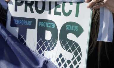 Fiscales piden a Congreso proteger a salvadoreños y haitianos tras fin de TPS