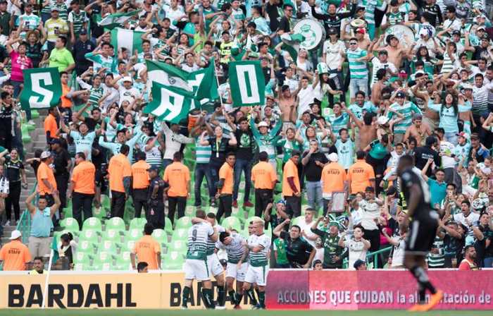 Santos ratifica su liderato en el Clausura de México