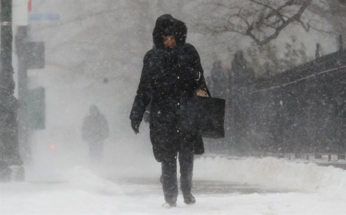 Tormenta Toby causa muerte en Long Island y paraliza Nueva York