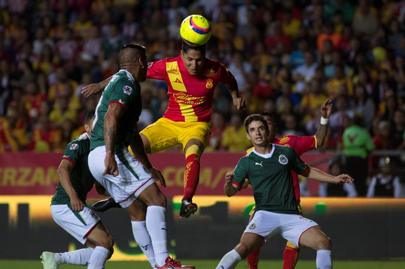 Guadalajara vence al Morelia y se mantiene vivo en el Clausura mexicano