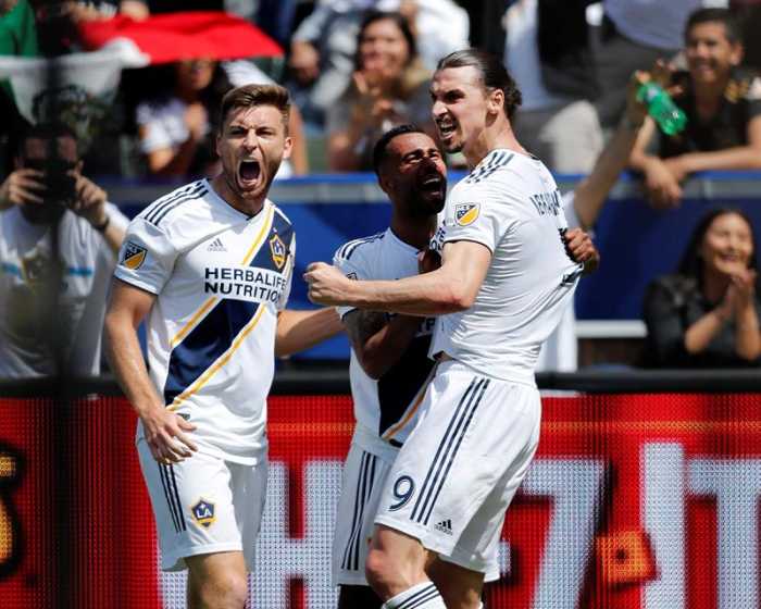 Ibrahimovic debuta con doblete y su Galaxy remonta 4-3 a Los Angeles FC