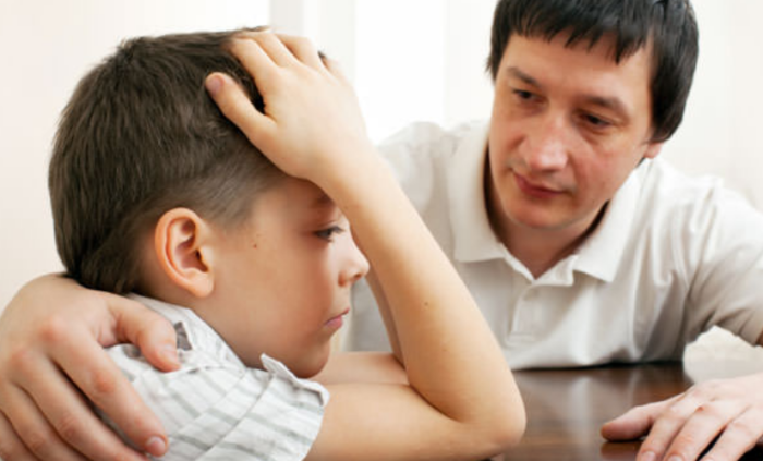 Siete consejos para hablarles a los niños sobre la violencia en las escuelas