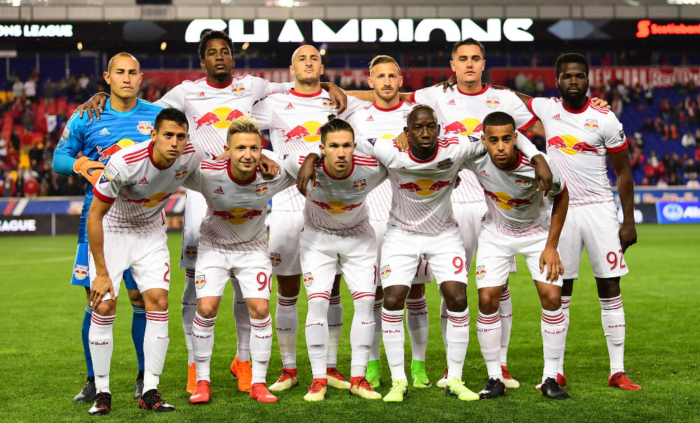 Red Bulls dominan al Olimpia y pasan fácil a cuartos de final