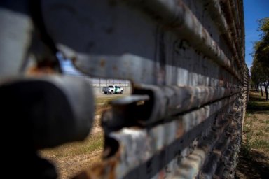 Trump prepara envío de 2,000 a 4,000 militares a la frontera con México