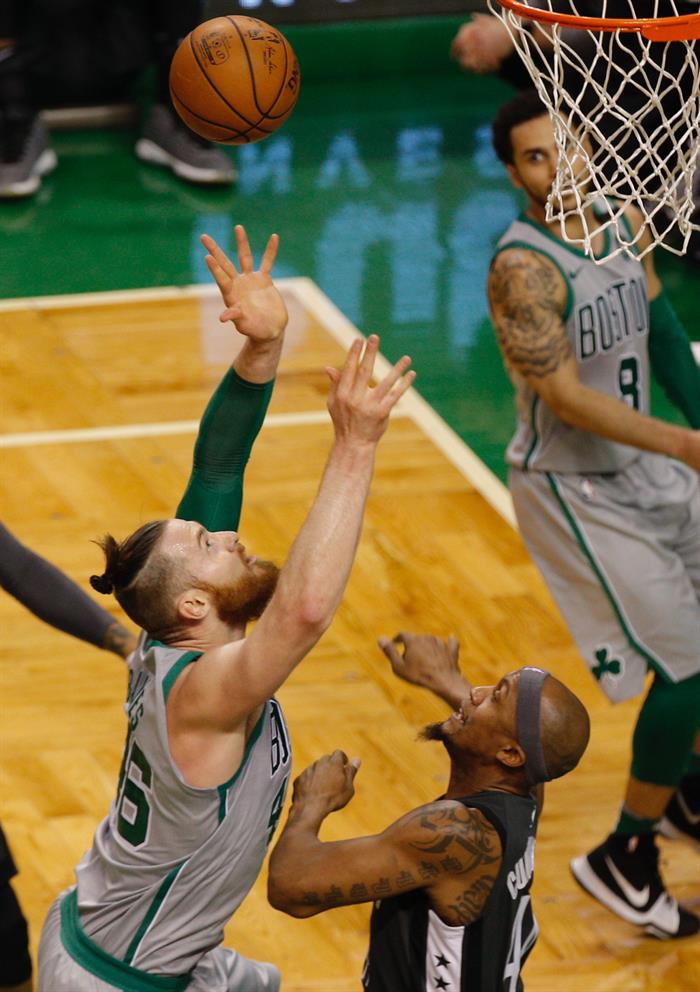 Celtics derrotan a los Nets y se preparan para las finales