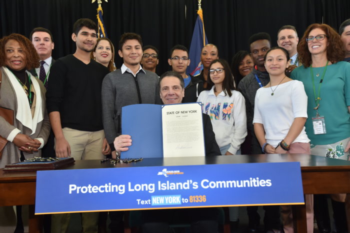 El Gobernador Cuomo anuncia $ 18.5 millones en el presupuesto del año fiscal 2019 para cortar el reclutamiento de MS-13 y apoyar programas integrales de juventud en Long Island