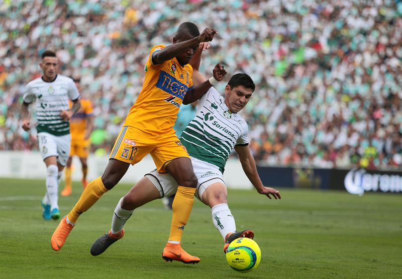 Santos elimina al campeón Tigres y se clasifica a 'semis' en México