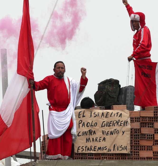 La expectativa por Guerrero marca el tercer día de entrenamientos de Perú en Lima