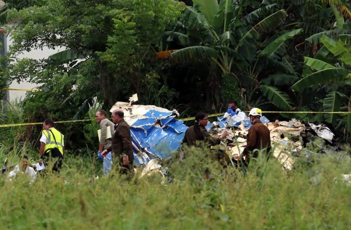 Avión de Cubana de Aviación se estrella y deja 101 pasajeros muertos