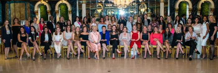 Mujeres Poderosas de Long Island reconocidas por su excelencia en negocios y liderazgo comunitario