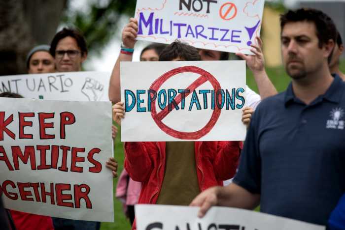 Amnistía Internacional: Separar niños migrantes de sus familias es una política 'monstruosa'