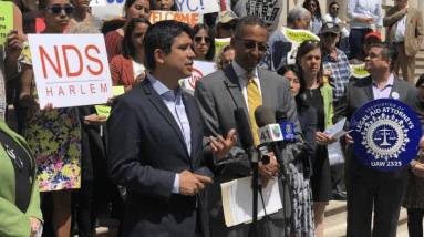 Activistas y consejal de Nueva York piden mantener a ICE fuera de los tribunales
