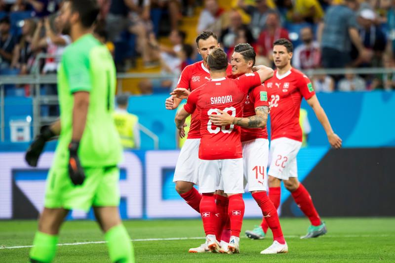 Brasil se atasca ante Suiza y firman un 1-1 en inicio de Rusia 2018