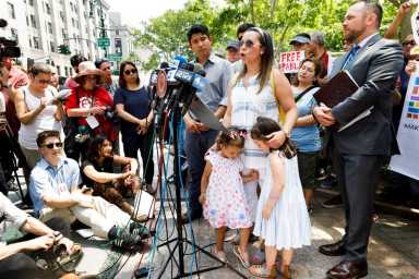 Piden a ICE que ponga en libertad al ecuatoriano Pablo Villavicencio