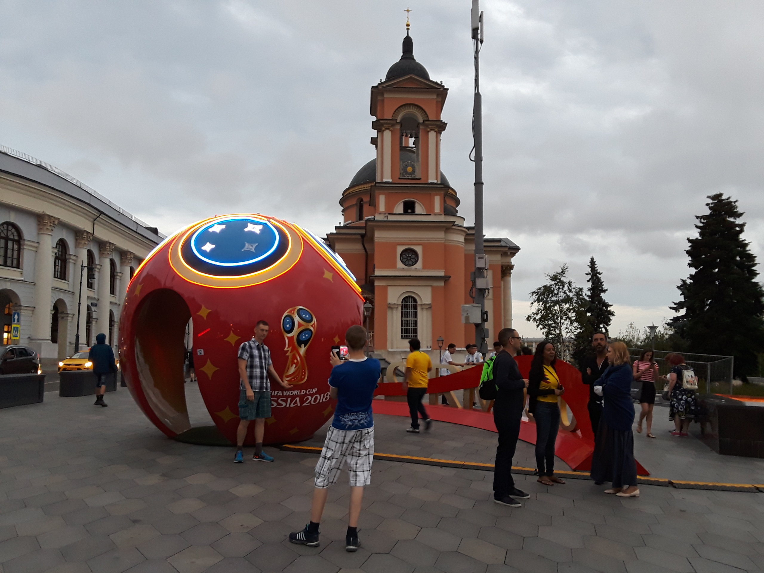 Desde Rusia con amor ... al fútbol Mundial (Fotos y Videos)