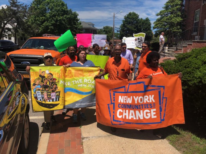 Campaña de Donación de Juguetes en Pueblo de Islip