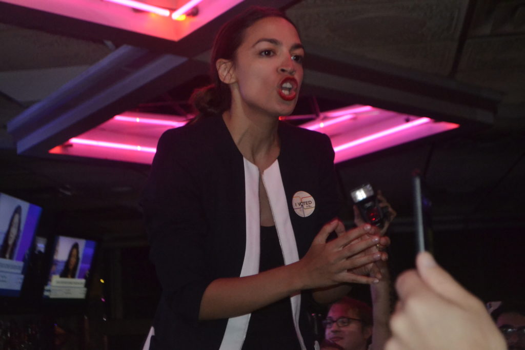 Controvertidos comentarios de Ocasio-Cortez sobre Israel decepcionan a residentes