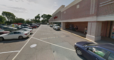 Joven gravemente herido tras accidente automovilístico en Kings Park