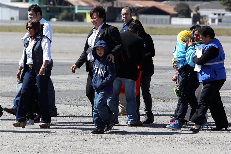  Agencias de Nueva York se unen para dar servicio a niños separados de padres