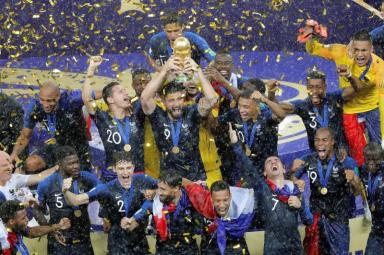 Francia doblega 4-2 a Croacia y se consagra campeona del Mundial de Rusia 2018