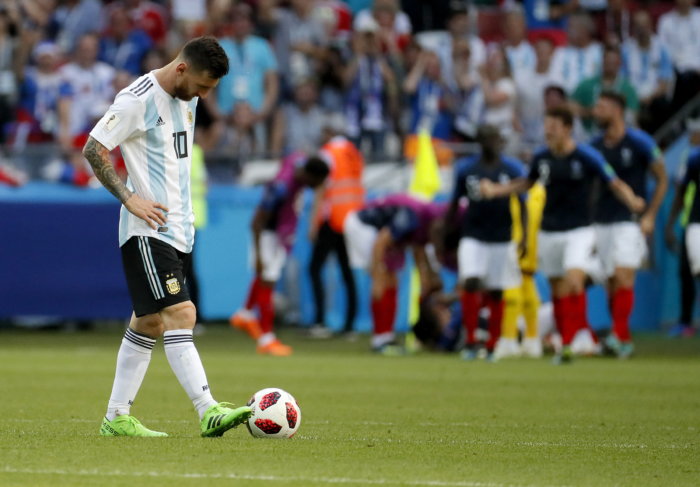 Messi, Cristiano y Neymar, salen por la puerta de atrás del Mundial