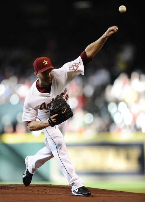 Happ tiene una marca de 10-6 con 4.18 de efectividad en 20 partidos disputados esta temporada con los Azulejos.